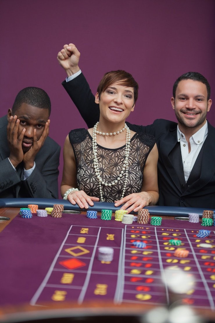 Meja Andar Bahar live dealer dengan dealer profesional